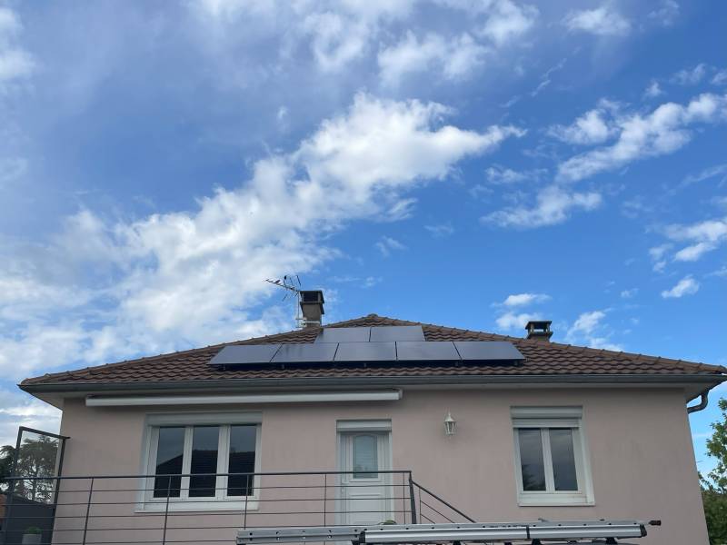 Pose de panneaux solaires photovoltaiques à Mâcon en Saône et Loire